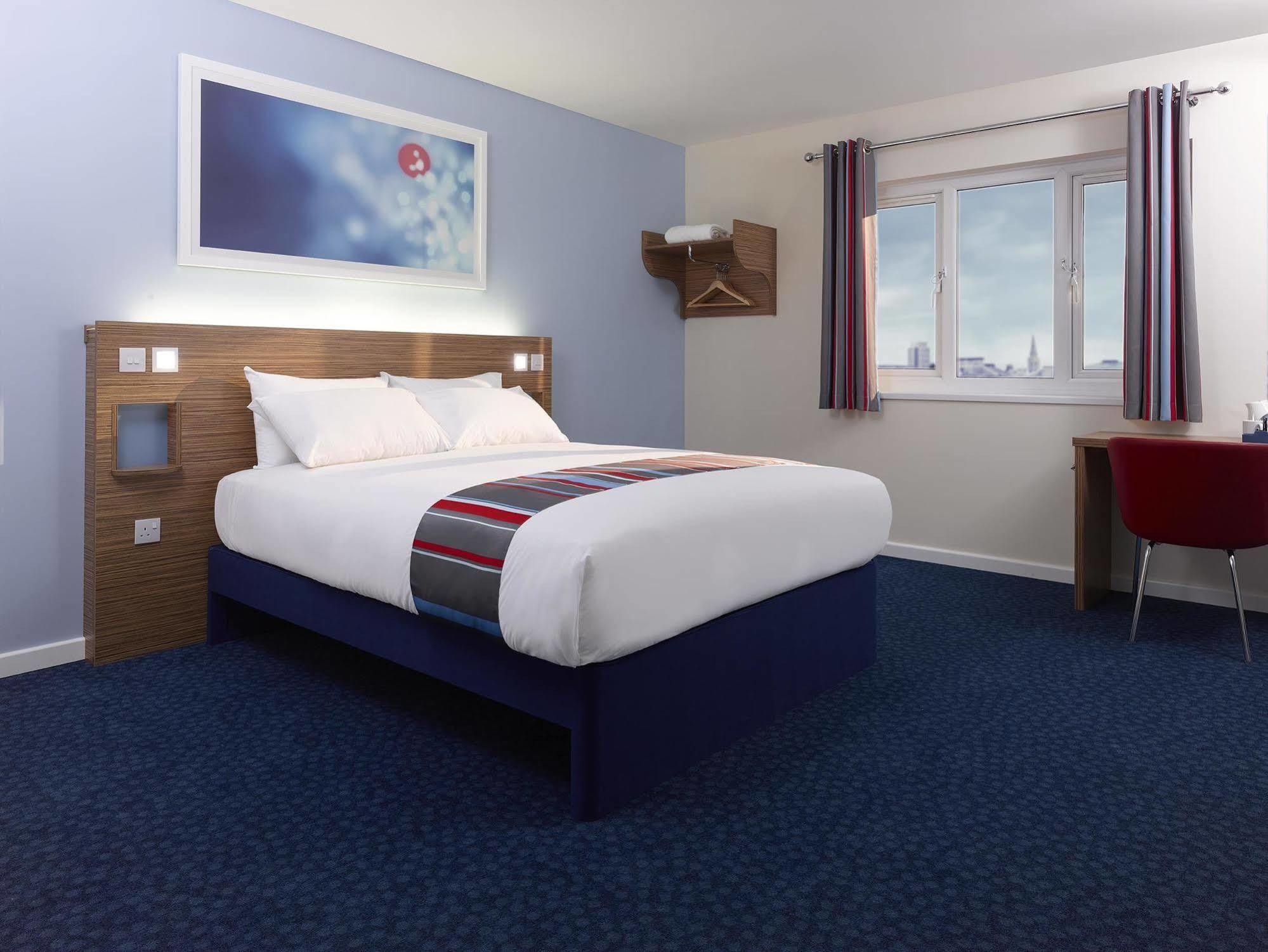 Travelodge Dublin Airport South Εξωτερικό φωτογραφία